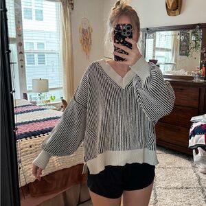Aerie Black and White V-Neck Sweater